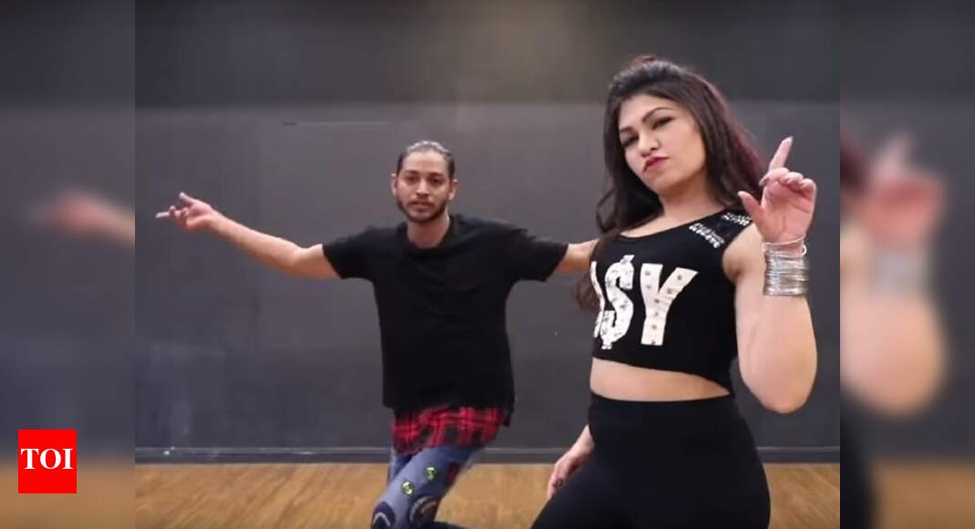 Watch: Singer Tulsi Kumar shows off her moves on her song ‘Tu Laung ...