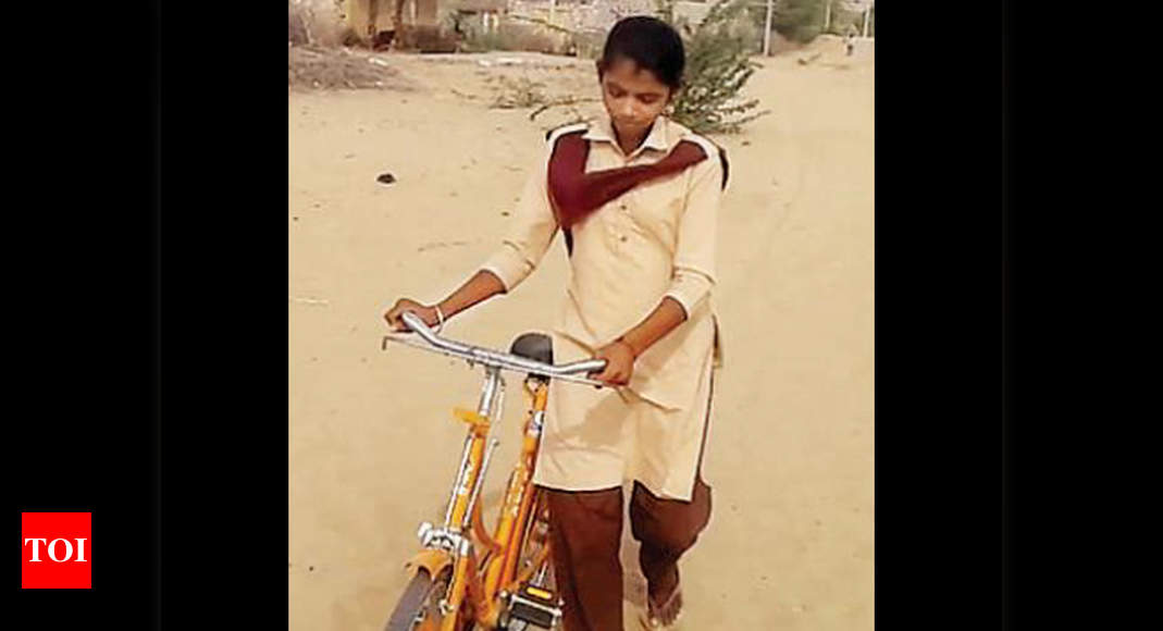 School Garl Xxx Porn Kompoz - 16-year-old Kamla from Barmer village makes Class X 'history' | Jaipur News  - Times of India
