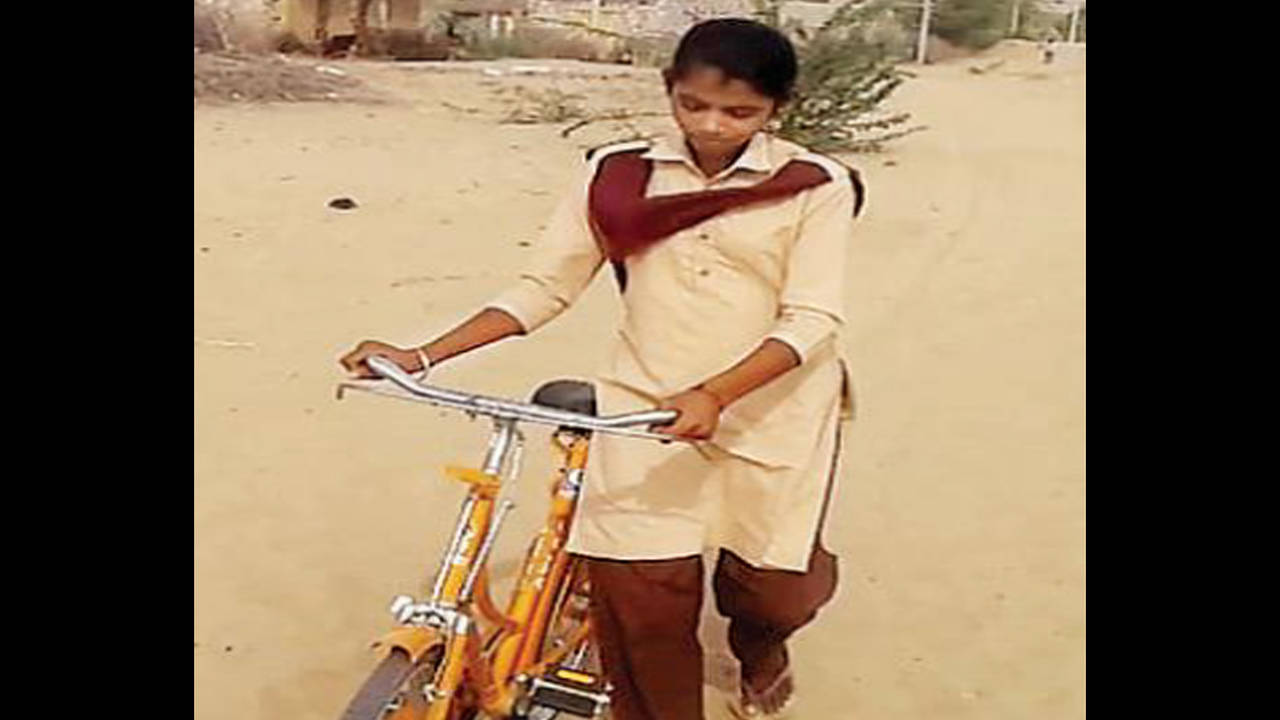 16-year-old Kamla from Barmer village makes Class X history Jaipur News 