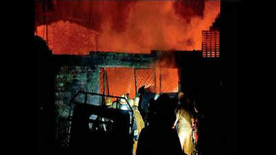 Kolkata: Behala chemical unit fire sparks panic