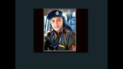Fake officer held for cheating in Delhi