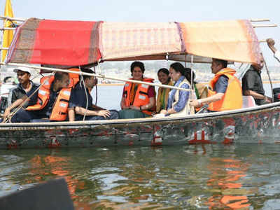 Priyanka Gandhi kicks off her 'Ganga yatra' with a boat ride from Sangam to Arali ghat