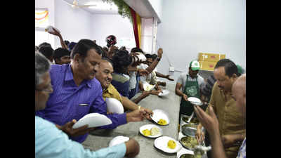 Food at some Bengaluru's Indira Canteens unfit: Labs