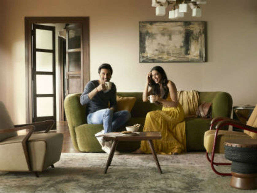 Watch Deepika Padukone make some healthy choices for Ranbir Kapoor