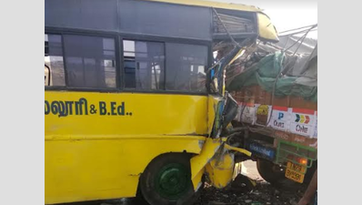 10 college students injured as bus rams truck in Tamil Nadu