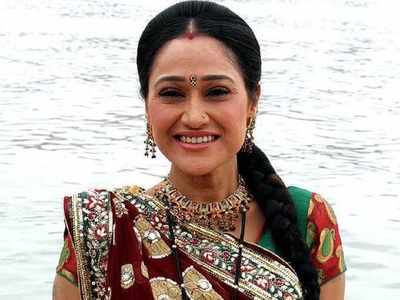 Disha Vakani shares an old clipping from Taarak Mehta Ka Ooltah Chashmah; fans request her to return