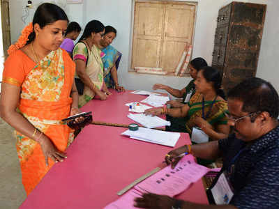 Tamil Nadu: Govt schoolteachers juggle exam, election duties