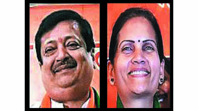 Lok Sabha elections: Ghar wapsi for Pravin Chheda, NCP's Bharti Pawar joins BJP