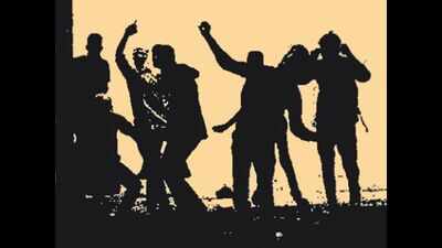 Holi dancing leads to brawl in Raikhad