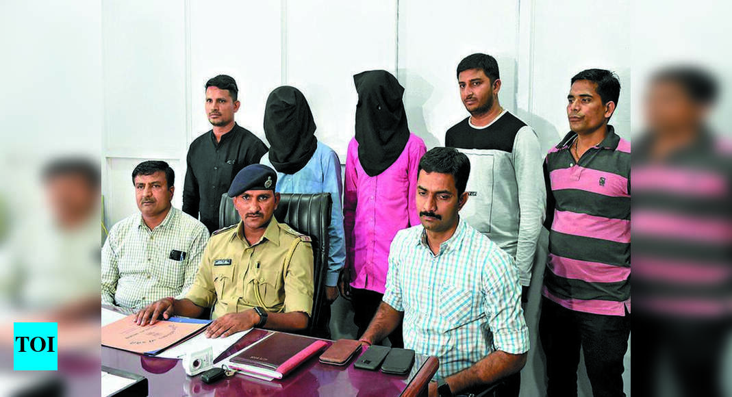 Two held for killing labourer | Vadodara News - Times of India