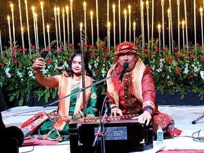 Silver wedding anniversary celebrations get grand in Varanasi