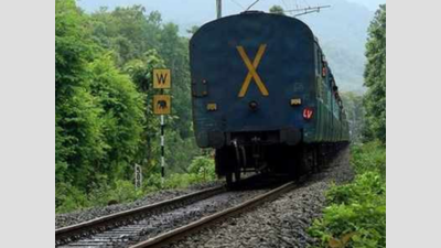 Western Railway to run 198 special services to clear summer rush