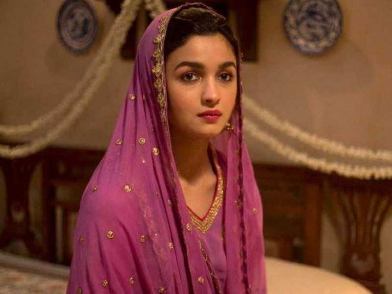 64th Vimal Elaichi Filmfare Awards 2019 Alia Bhatt Wins The Best Actor In A Leading Role Female Award Hindi Movie News Times Of India 64th vimal elaichi filmfare awards 2019