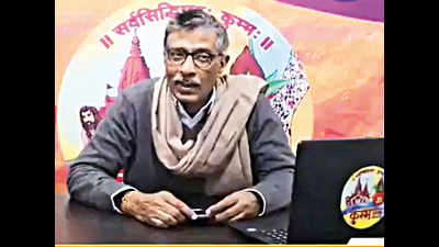 When Prakash Jha and Sanjay Mishra turned newsreaders for the UP Police