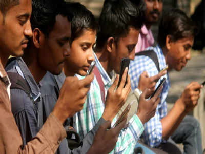 68% of Indian users consume news on smartphones: Report