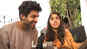 Watch: Kartik Aryan sings ‘Tera Yaar Hoon Main’ from ‘Sonu Ke Titu Ki Sweety’ with a fan