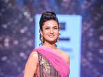 Divyanka Tripathi Dahiya turns showstopper for Victor Robinson at the Bombay Times Fashion Week