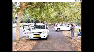 Cops seek RWAs' help to stop illegal parking on sidewalks, cycle ...
