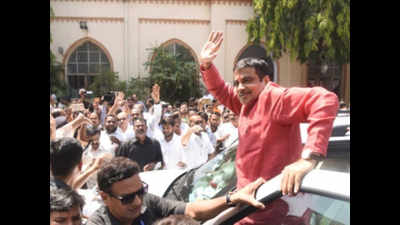 LS polls: Nitin Gadkari files nomination papers alongside CM Fadnavis in Nagpur