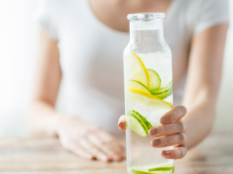 Drinking this magical detox drink will help you lose weight quickly