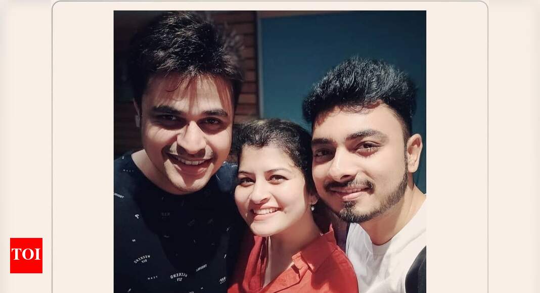 Savaniee Ravindrra works on a new song | Marathi Movie News - Times of ...