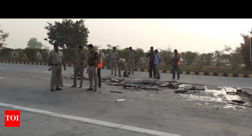 Yamuna Expressway accident 8 killed, several injured in Greater Noida