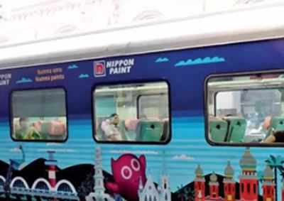 Railways in soup over tea cups with 'main bhi chowkidaar' slogan