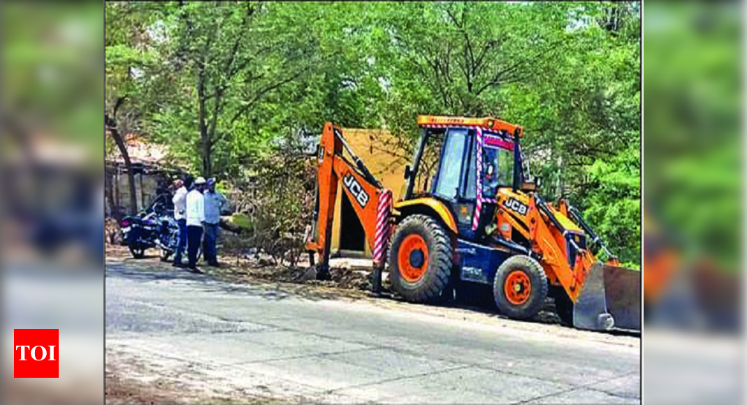 Amc Files Plaint Over Illegal Digging Of Road Aurangabad News Times