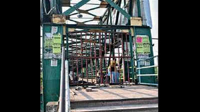 Golaghata, Sree Bhumi footbridges shut down