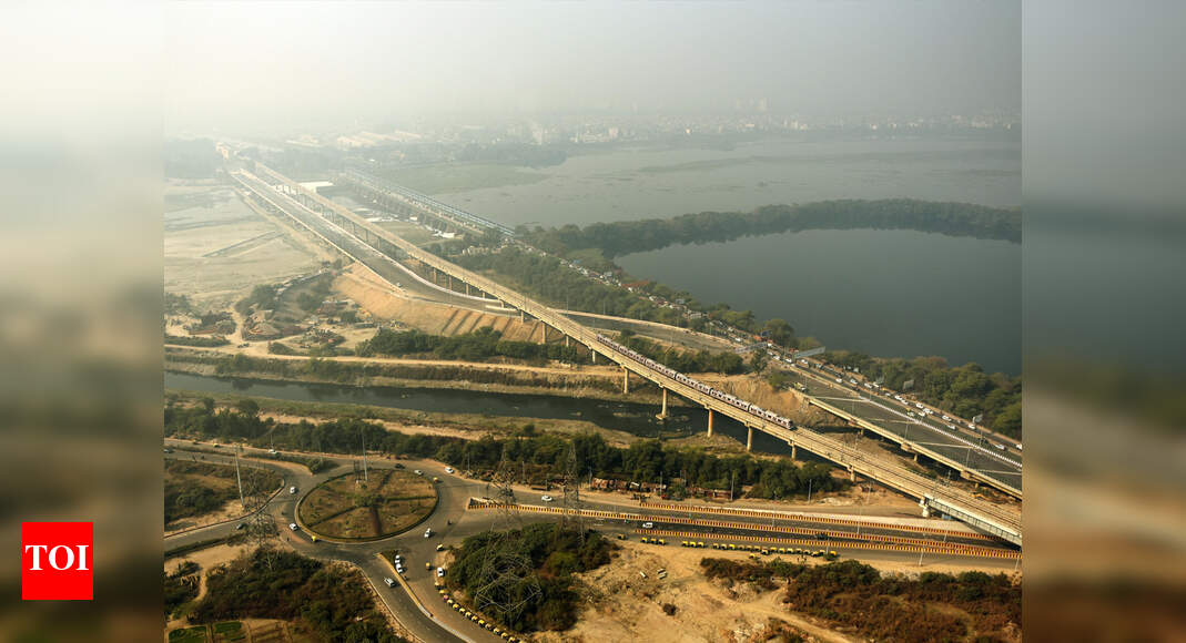 Delhi Weather: Mercury rising up in Delhi, may touch 39 degrees Celsius ...