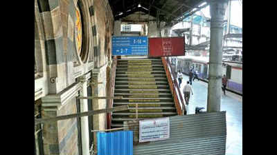 Mumbai: Crucial staircase at CSMT platform one closed for repairs