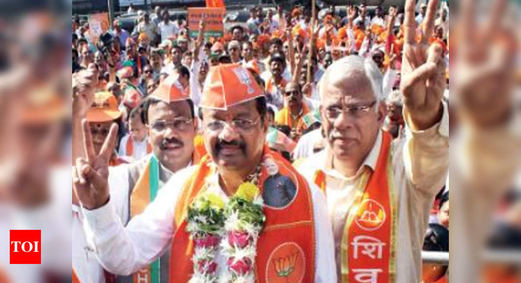 BJP MP Gopal Shetty first in Mumbai to file nomination - Times of India