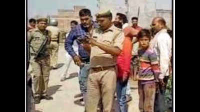 Uttar Pradesh: Priest peppered with bullets in front of revenue officials