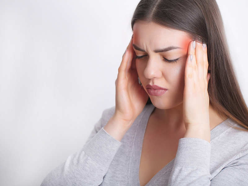 Suffering from migraine pain? Here's what you should eat to avoid migraine  attacks - Times of India