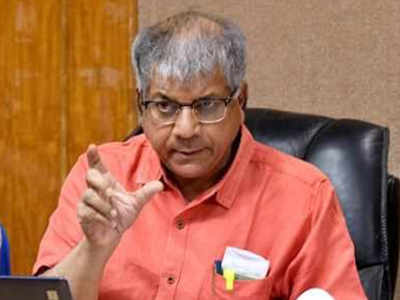 Prakash Ambedkar booked for issuing threat to jail Election Commission