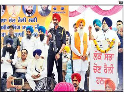 Sukhbir campaigns in Amritsar even as BJP yet to announce candidate