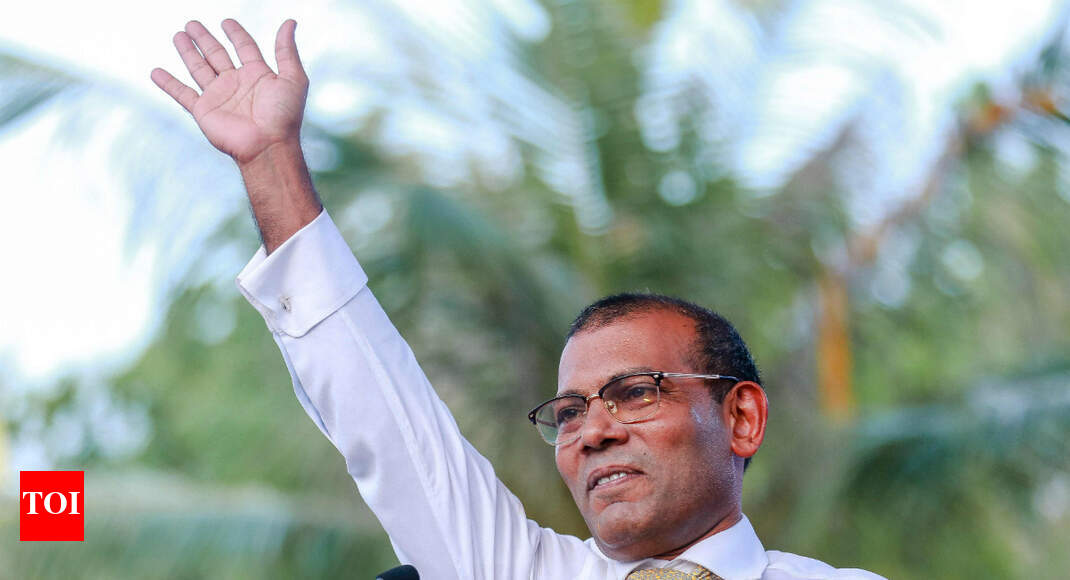 Maldives ex-leader makes comeback in landmark vote