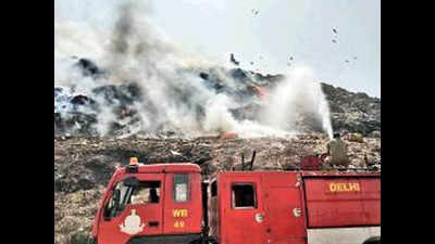 Delhi: After Ghazipur, fire at Bhalswa landfill