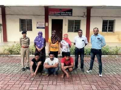 Online sex racket busted, three held from Alkapuri | Vadodara News - Times  of India