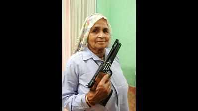 We got our first guns, courtsey Rahul Gandhi: Revolver Dadis