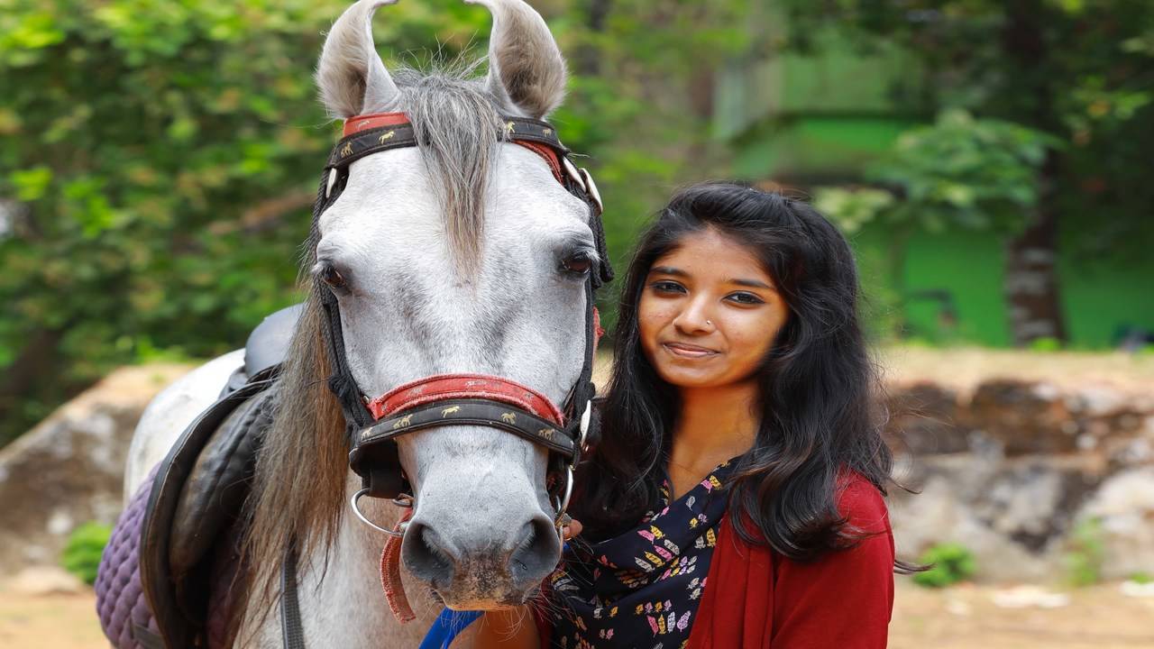 Desi Chudai Horse Video - I took up the challenge when people said a girl can't tame a male horse :  CA Krishna | Kochi News - Times of India