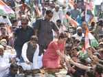 Priyanka Gandhi holds mega roadshow in Saharapur 