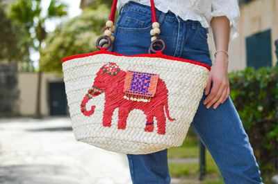 Straw bags for women: The latest bag to buy for your vacation