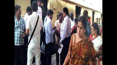 Four Chennai railway stations turn ‘fortresses’, 1,000 travellers fined Rs 2.2 lakh