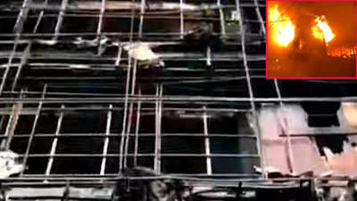 Major fire at apparel showroom in Delhi's Uttam Nagar