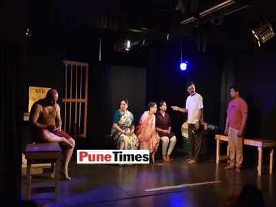 Theatre Review: Kajvyancha Gaon