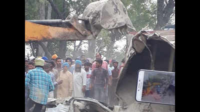 Punjab: Truck rams into car killing government school teacher in Fatehgarh Sahib