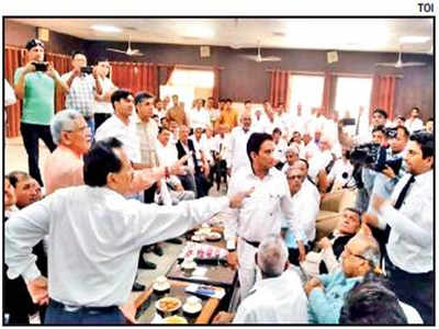 Bedlam at Rohtak bar event during minister’s speech