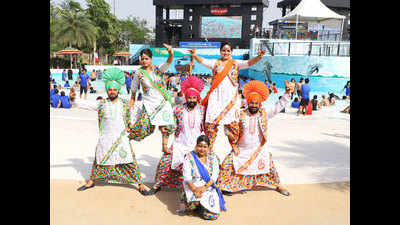 Gidda and Bhangra at Baisakhi celebrations in Noida