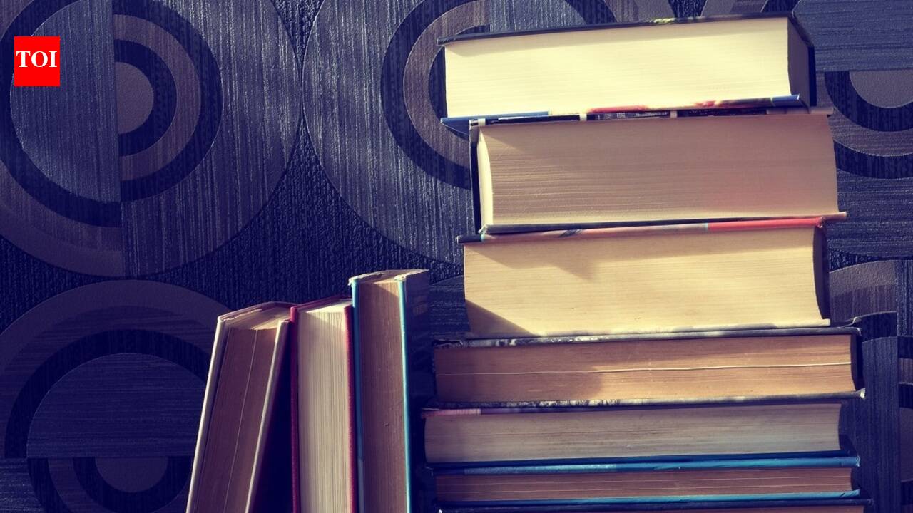 Best General Knowledge books for Banking, Railways, UPSC & other ...